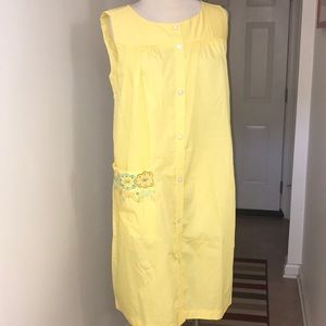 Vintage Yellow Duster Dress 😘😘